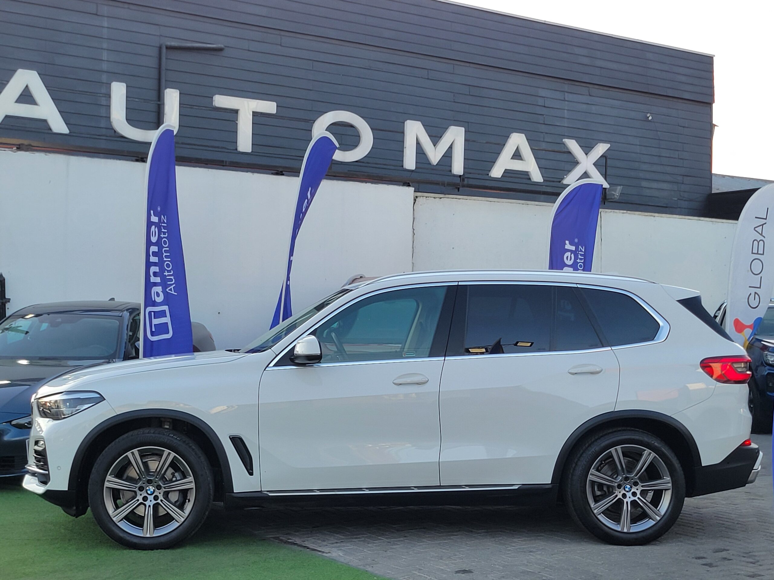 BMW X5 — foto 4 de 18