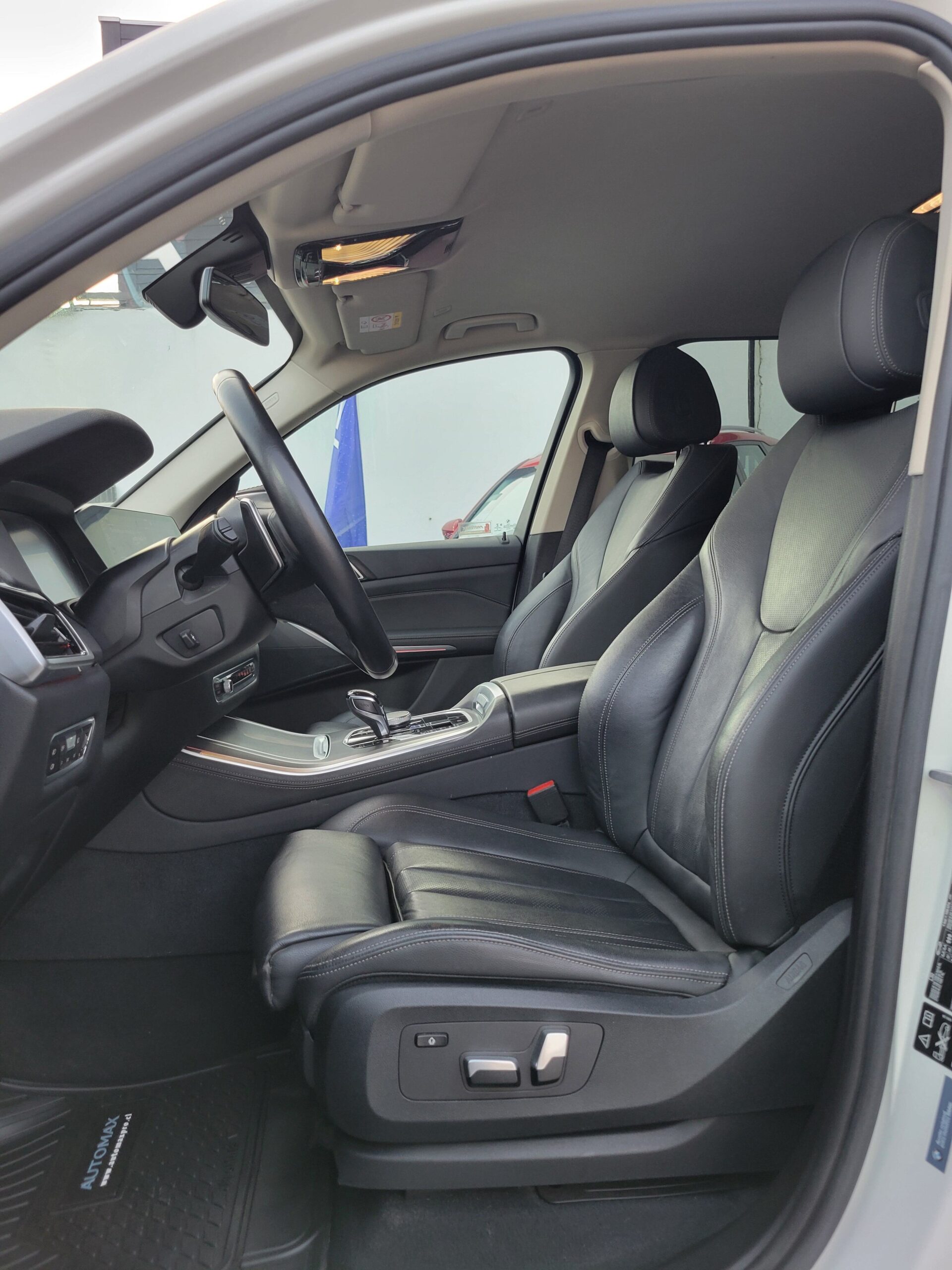 BMW X5 — foto 10 de 18