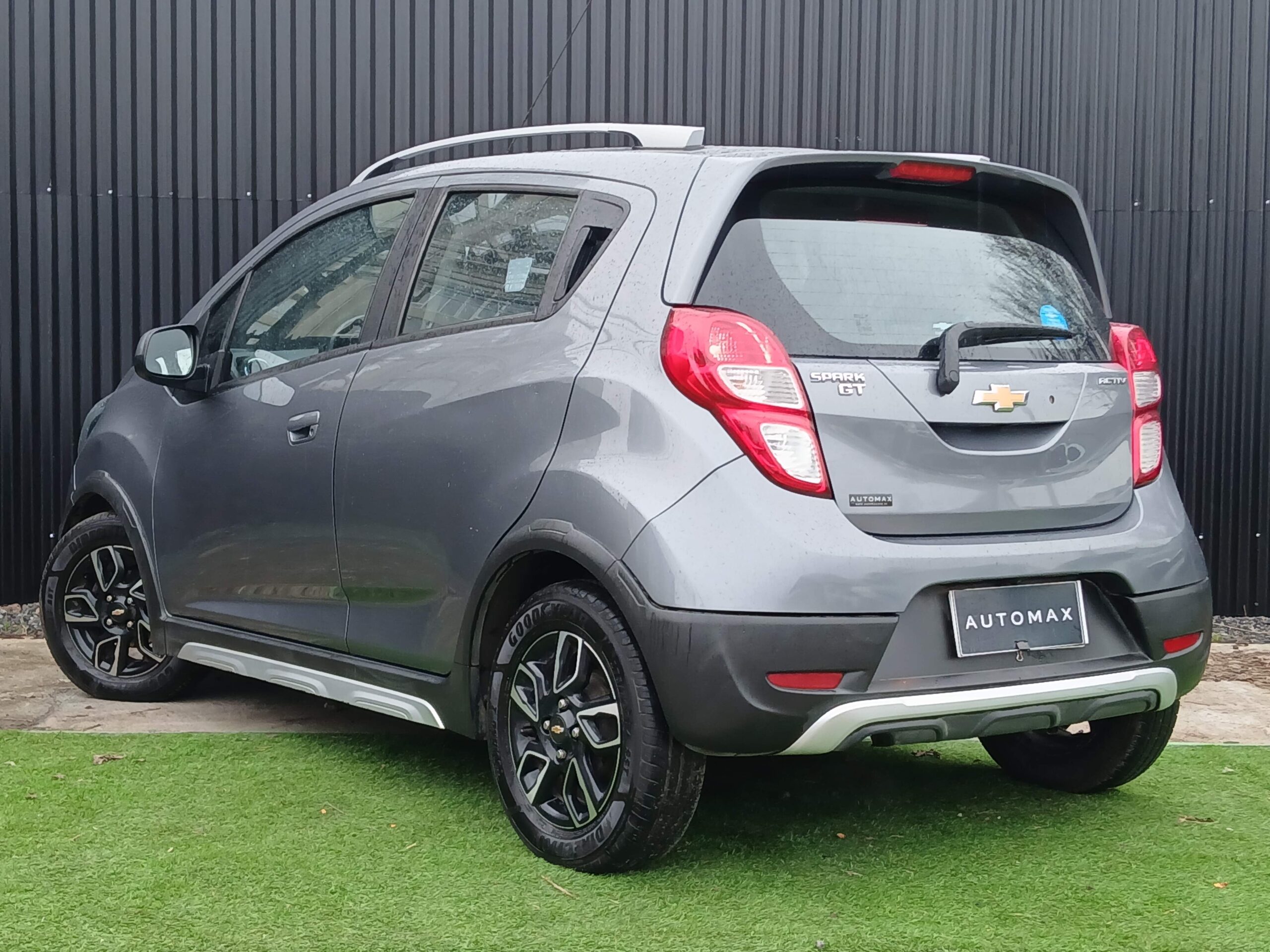 Chevrolet Spark Gt — foto 5 de 17