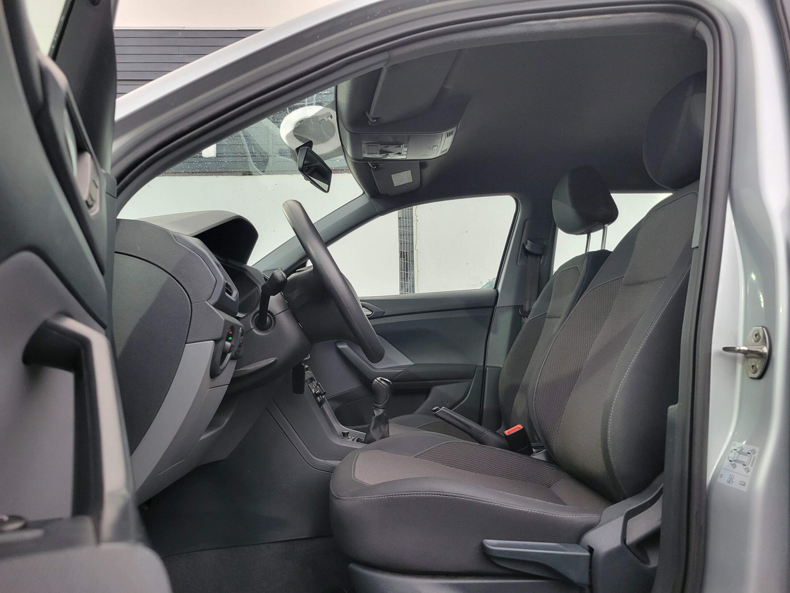 Volkswagen T-Cross Trendline — foto 9 de 14
