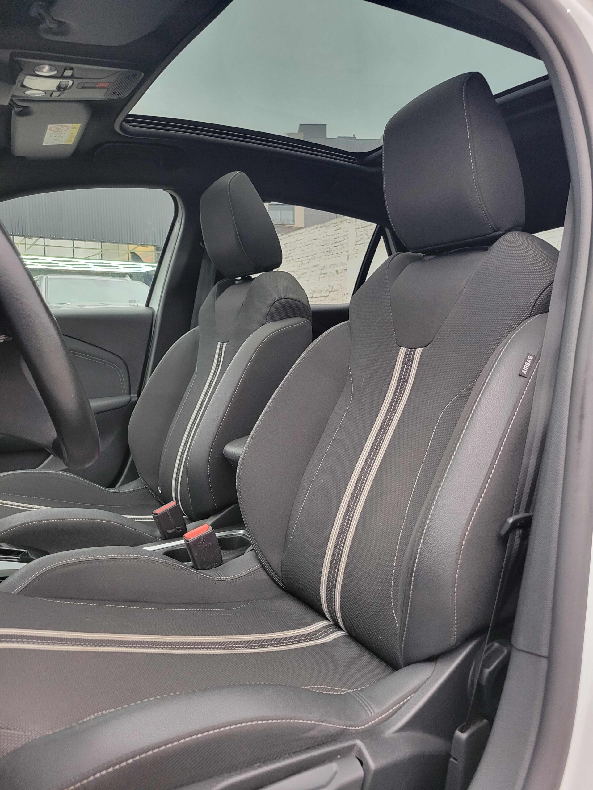 Opel Corsa Gs1.2 Aut — foto 8 de 19