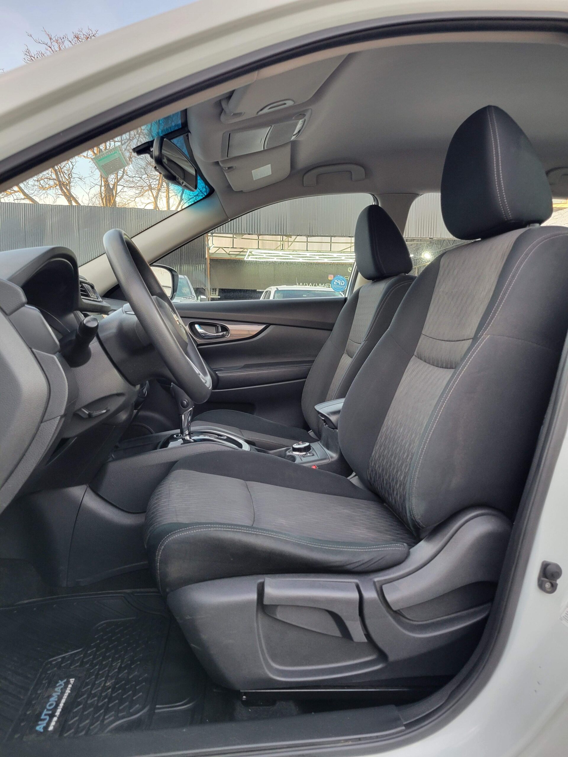 Nissan Xtrail Sense — foto 11 de 20