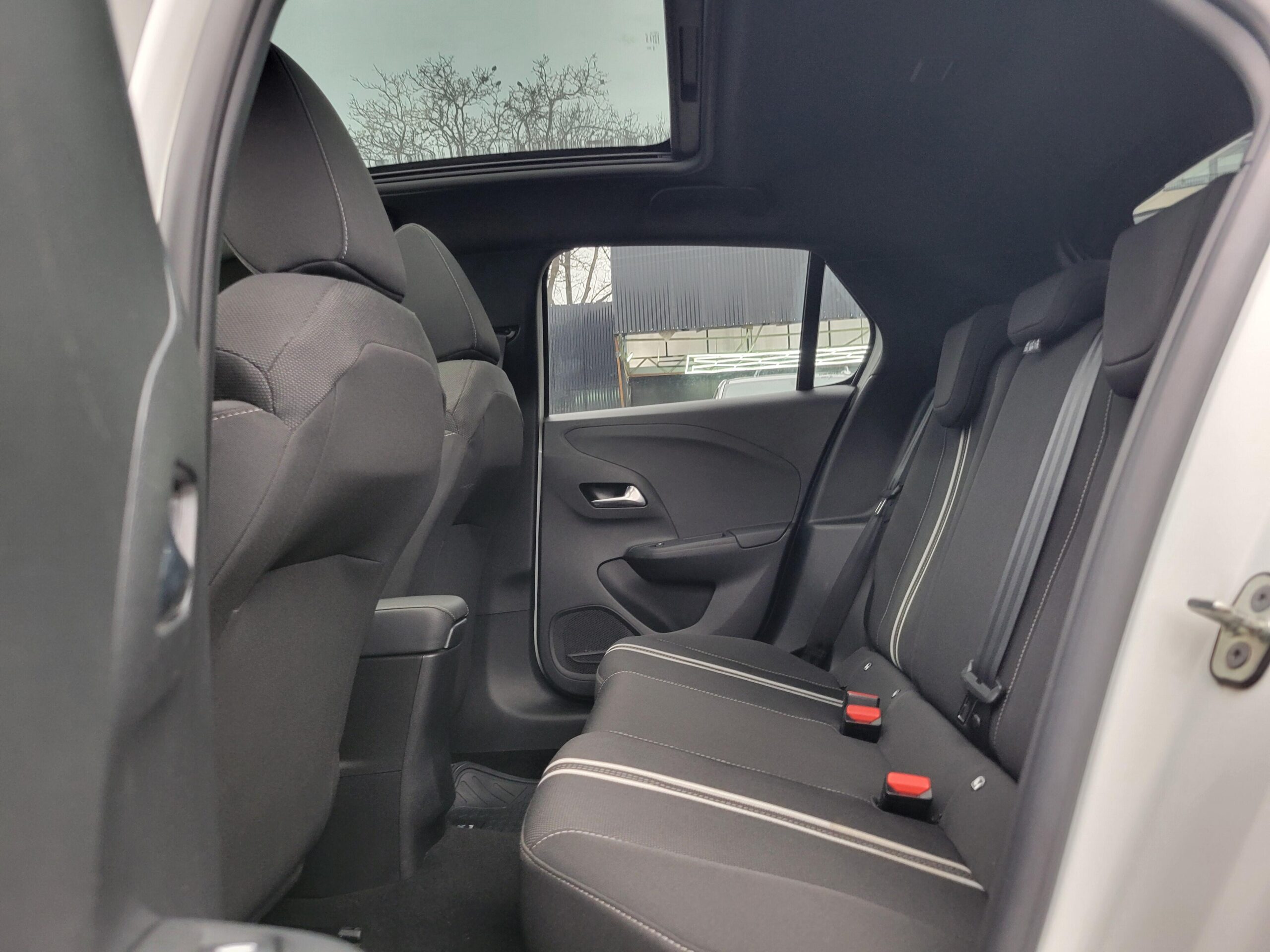 Opel Corsa Gs1.2 Aut — foto 11 de 19