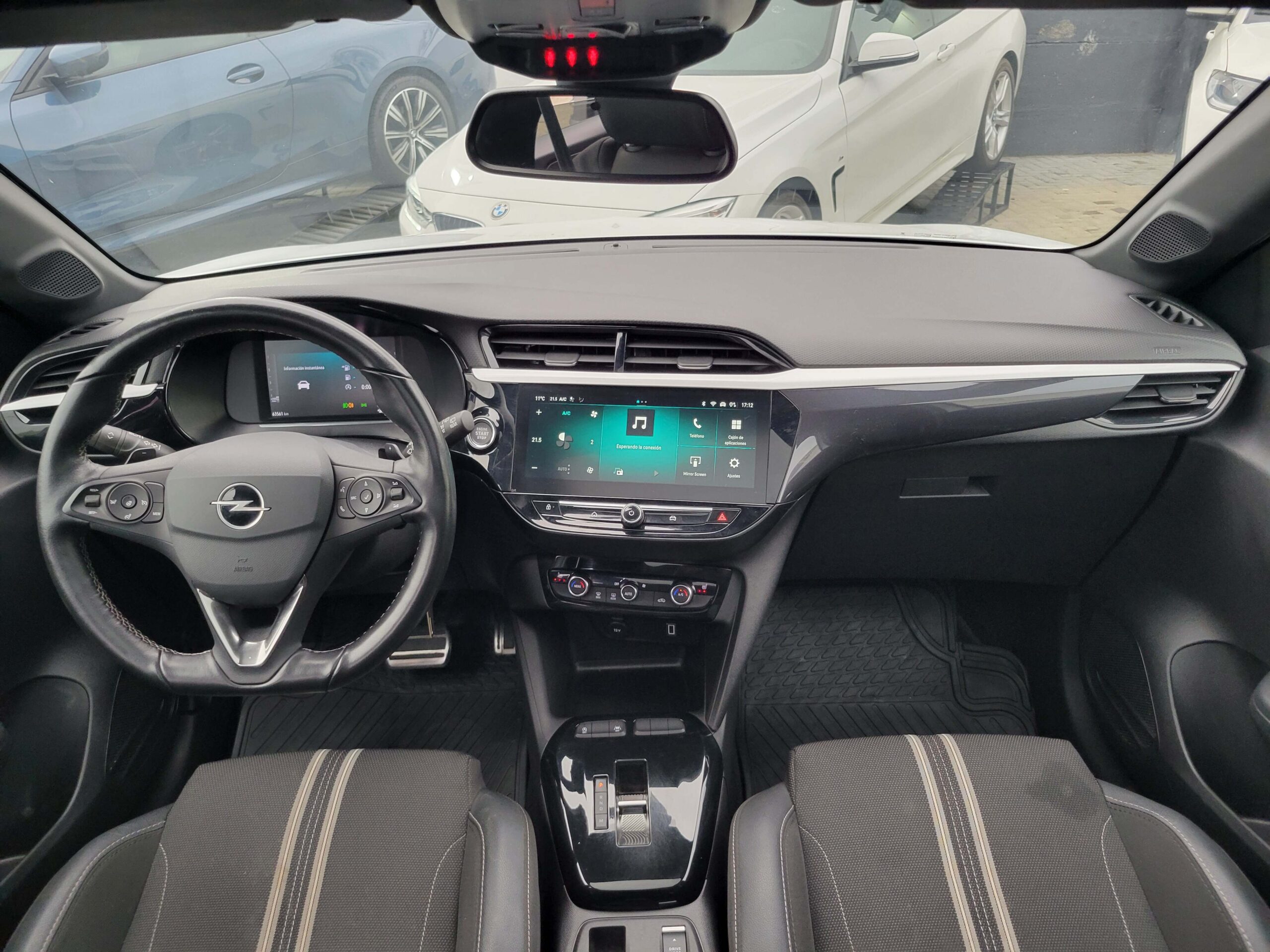 Opel Corsa Gs1.2 Aut — foto 14 de 19