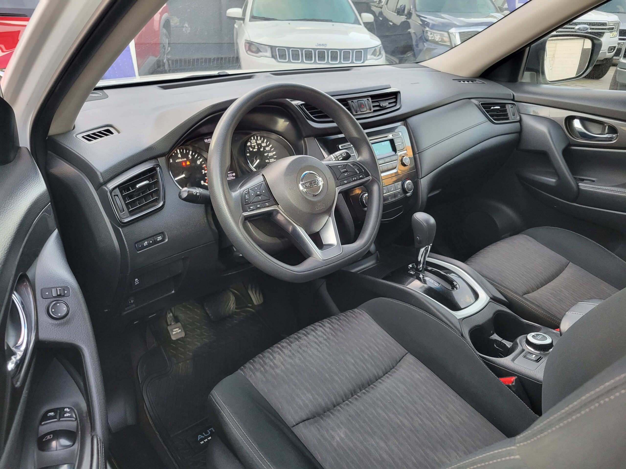 Nissan Xtrail Sense — foto 5 de 20
