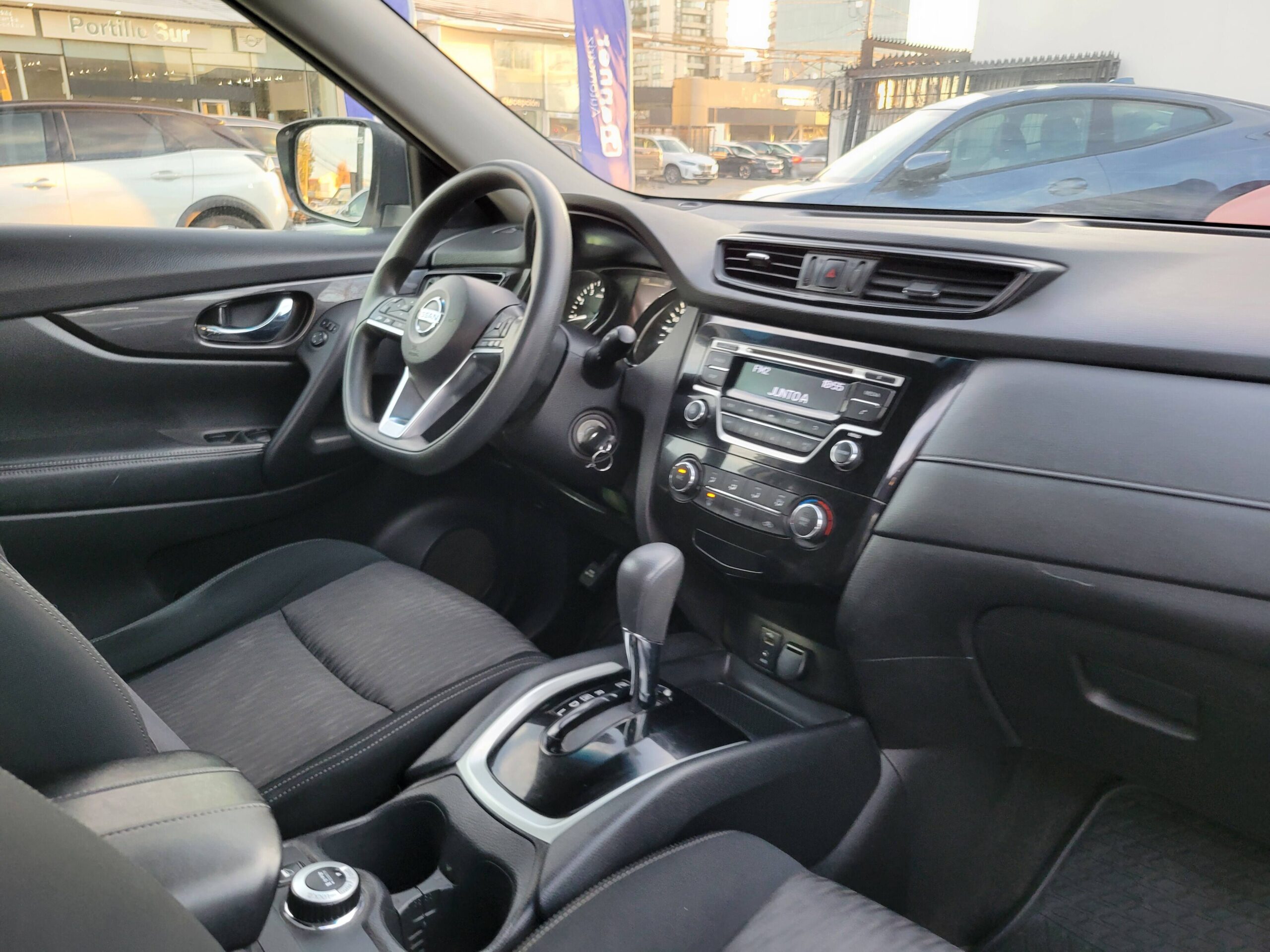Nissan Xtrail Sense — foto 4 de 20