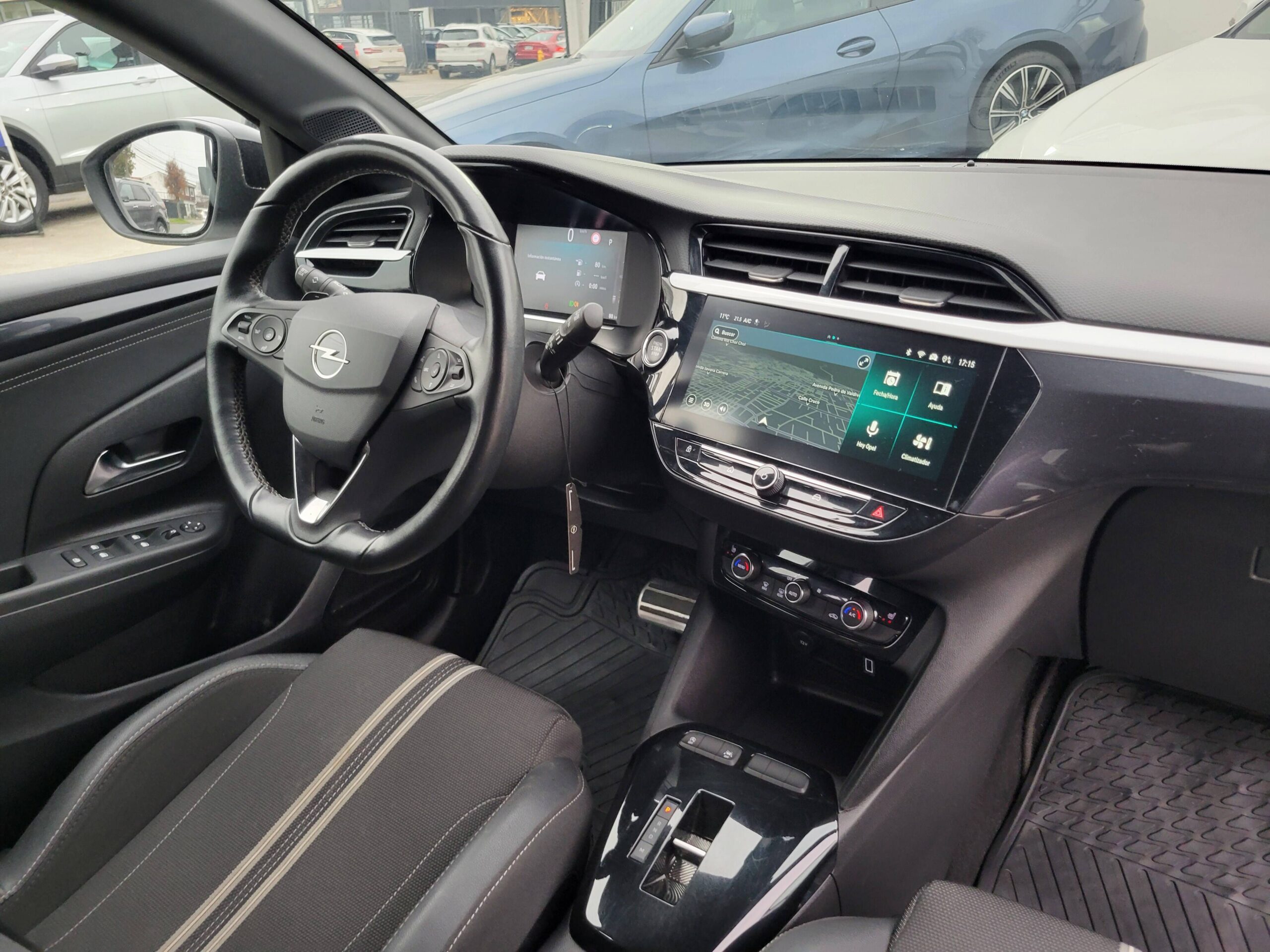Opel Corsa Gs1.2 Aut — foto 15 de 19