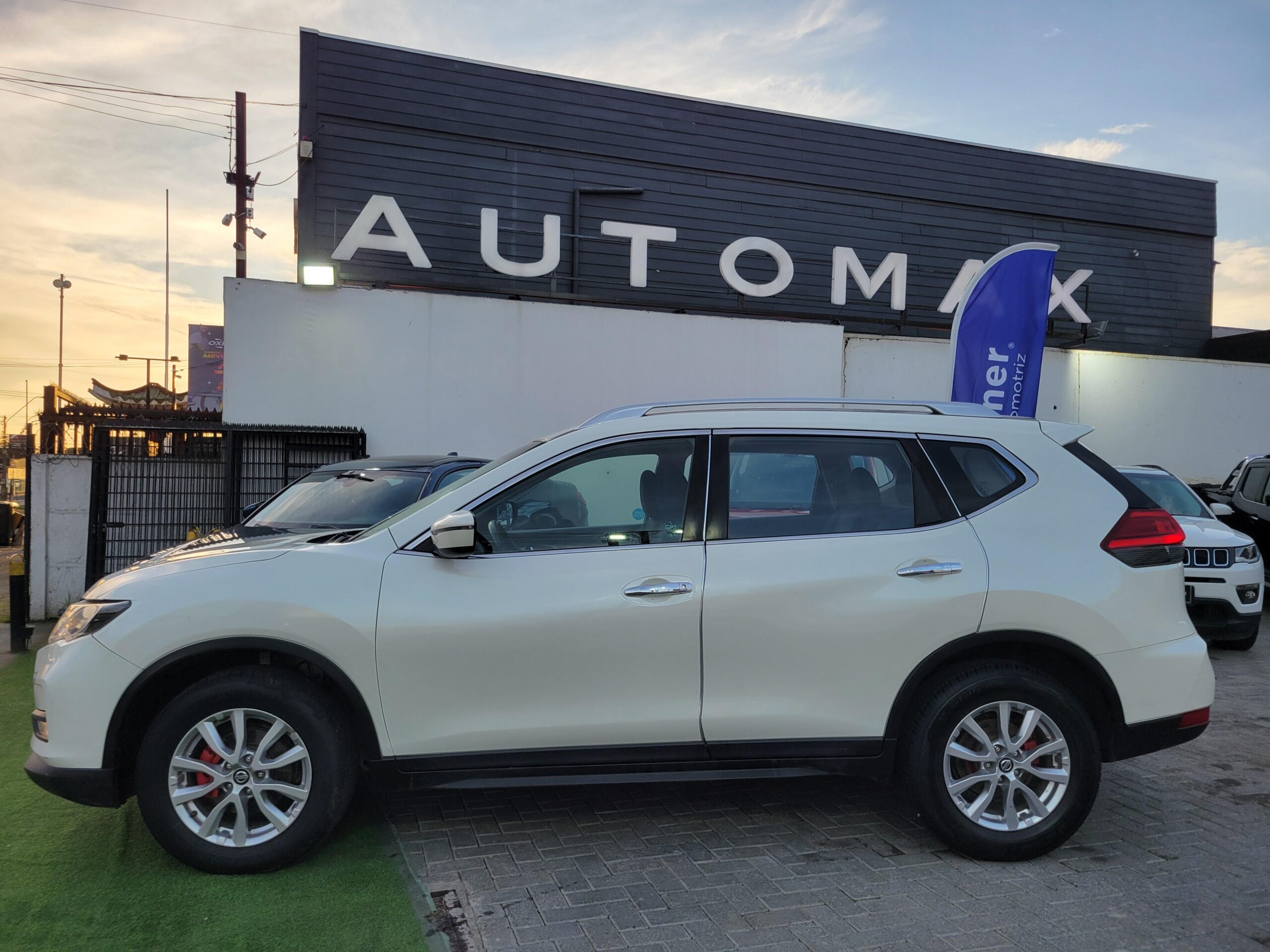 Nissan Xtrail Sense — foto 18 de 20