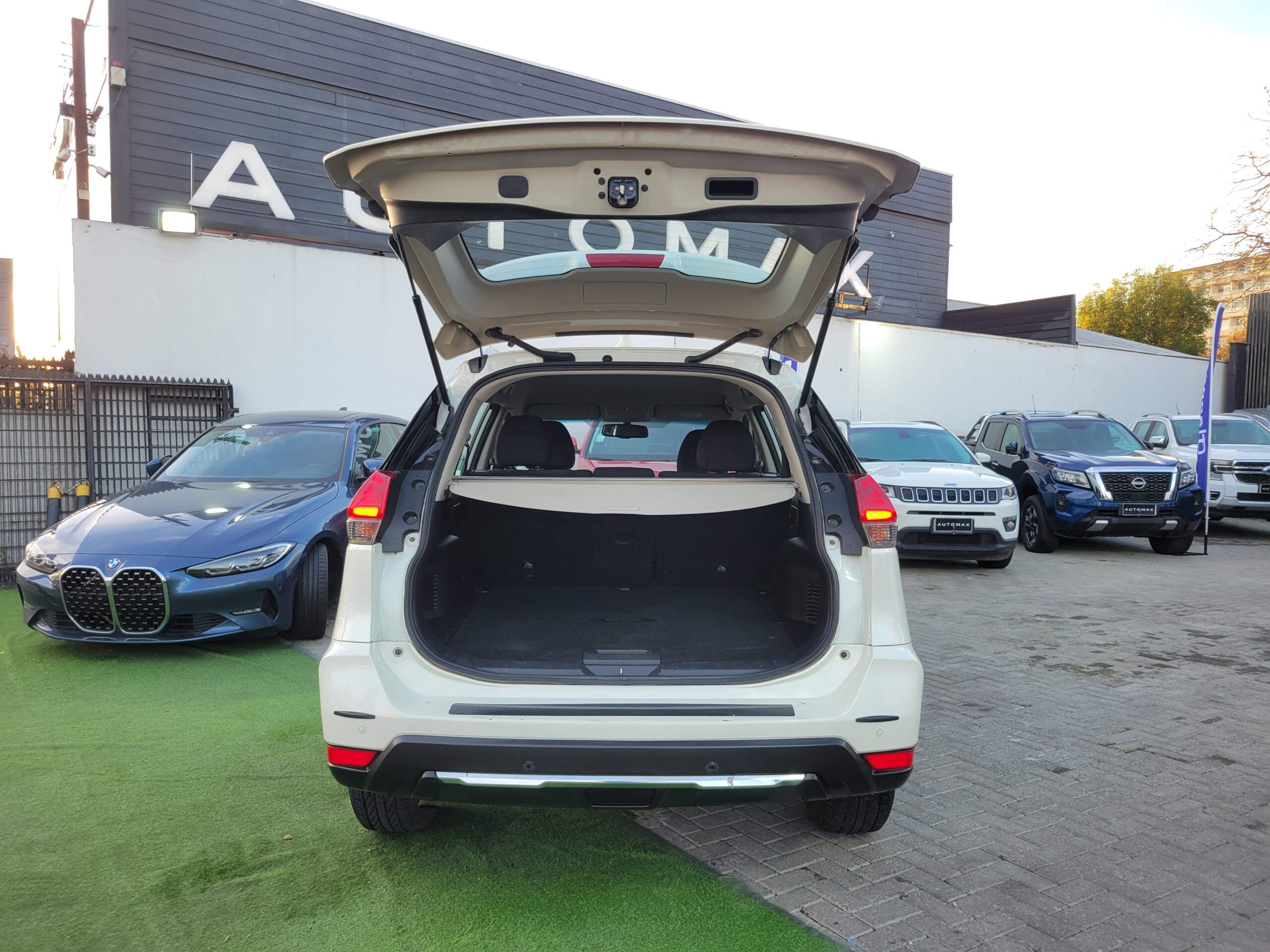 Nissan Xtrail Sense — foto 14 de 20