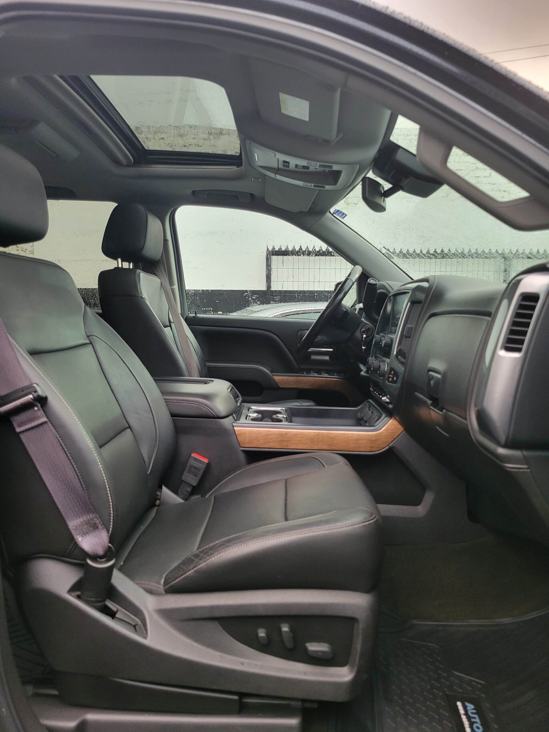 Chevrolet Silverado Ltz Dcab — foto 12 de 18