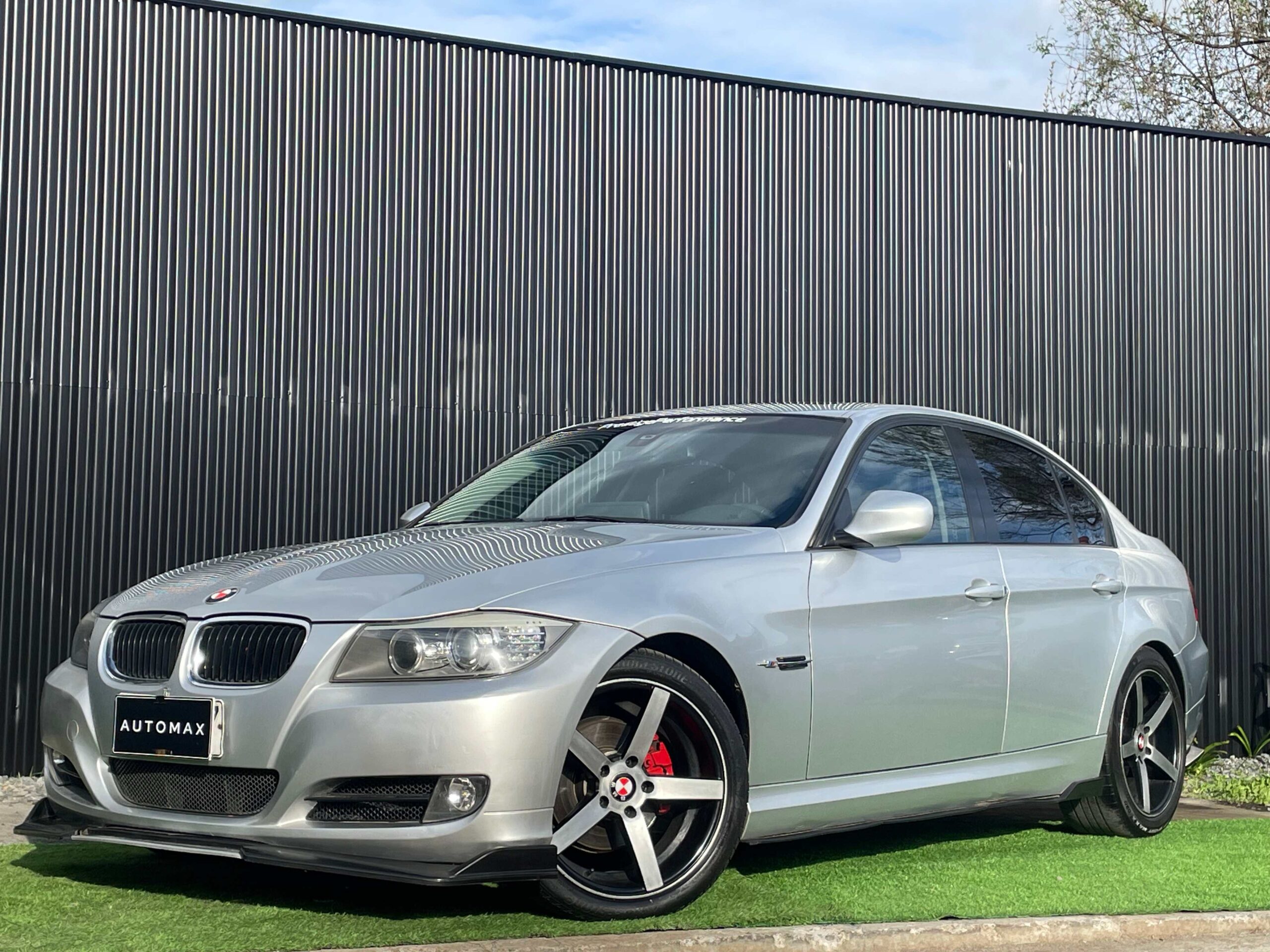 BMW 320I
