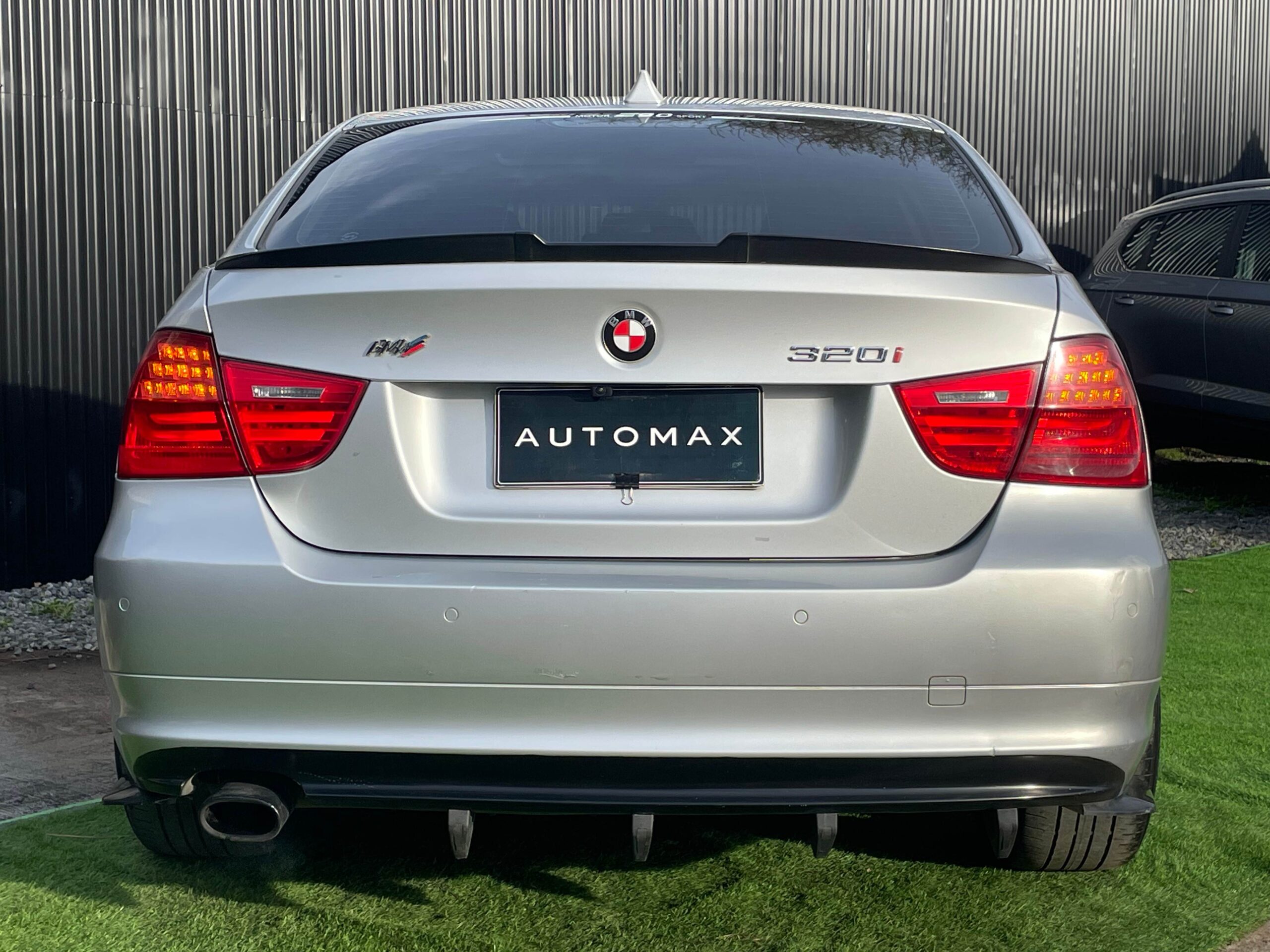 BMW 320I — foto 5 de 14